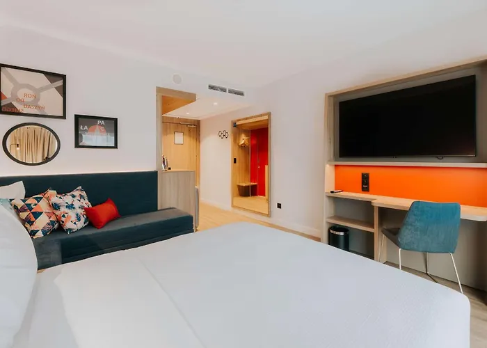 Hampton By Hilton Warsaw Reduta