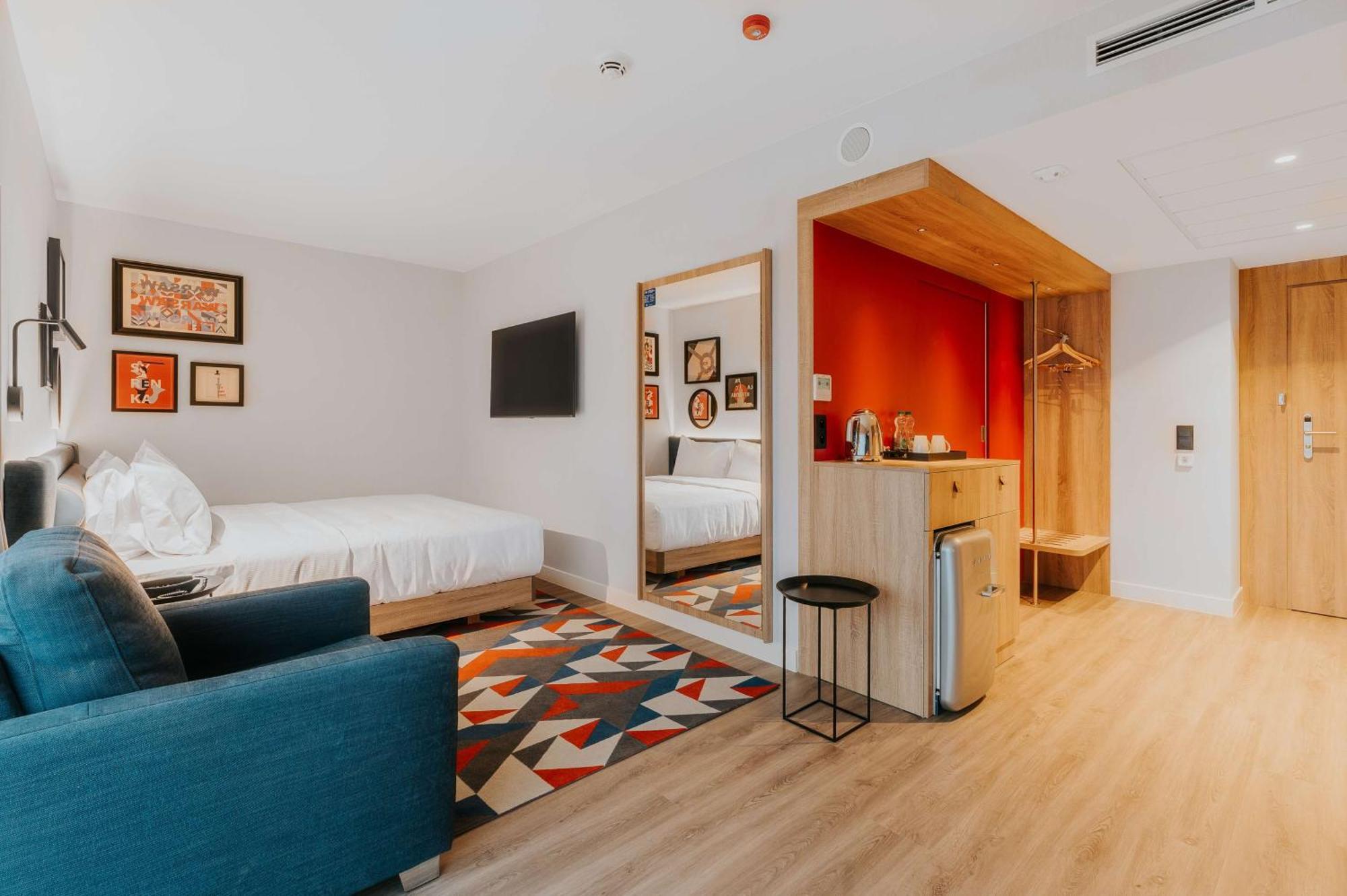 Hampton By Hilton Reduta 3*