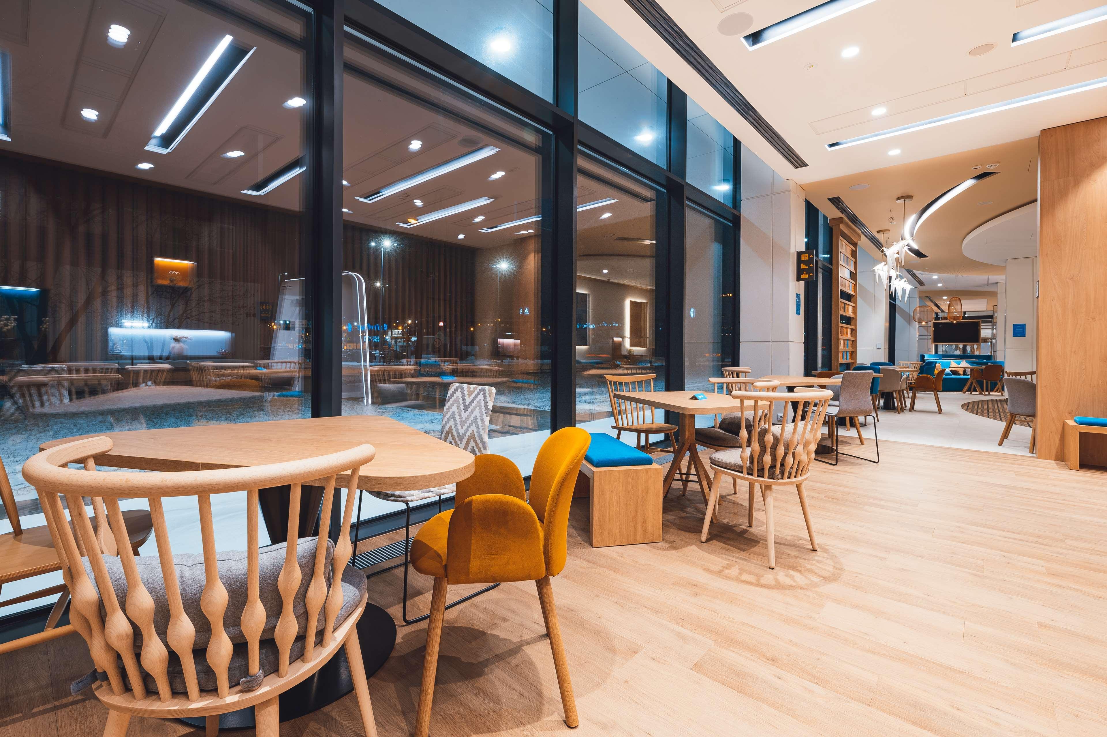 Hampton By Hilton Reduta 3*