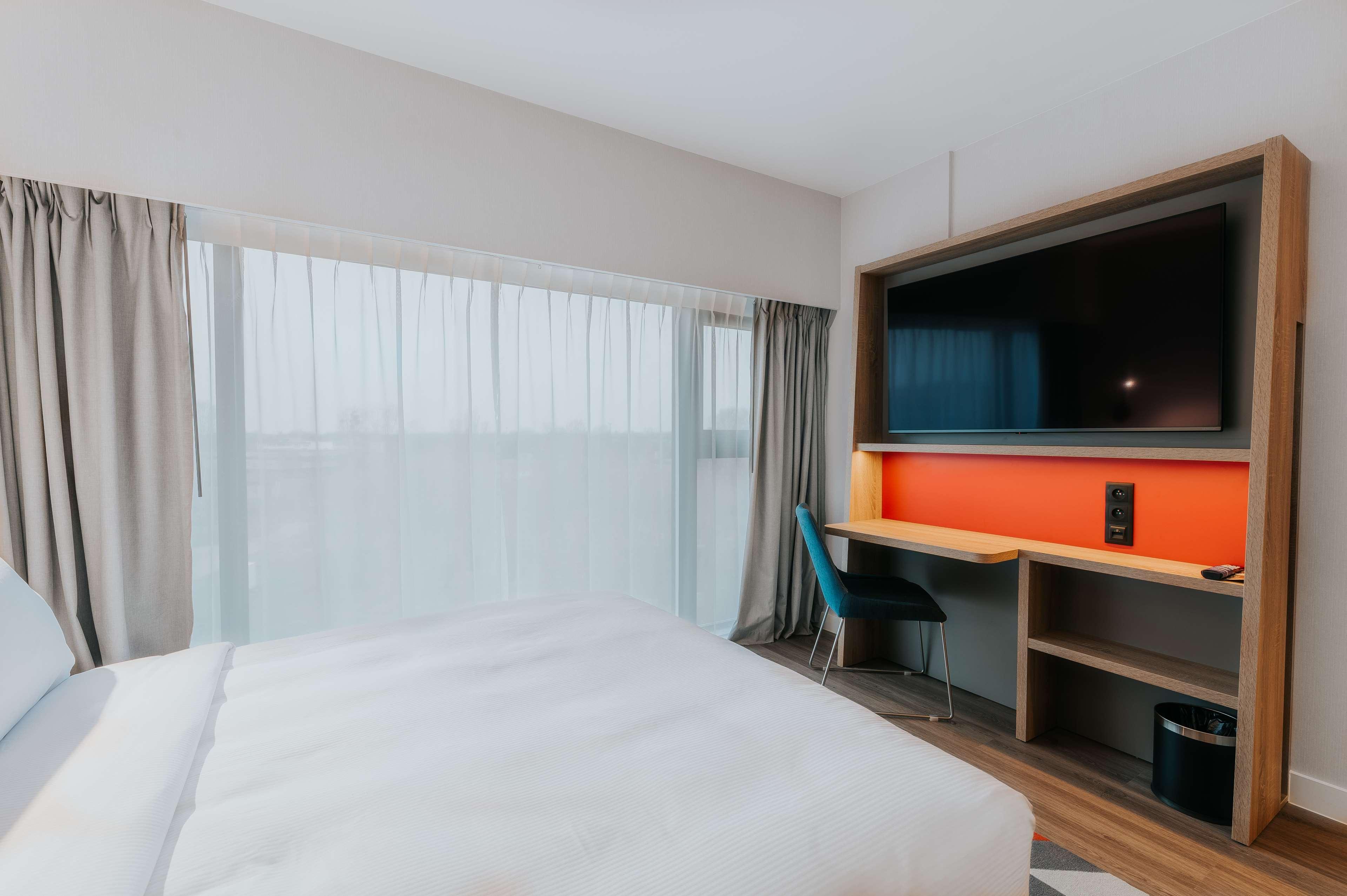 Hampton By Hilton Reduta 3* Варшава