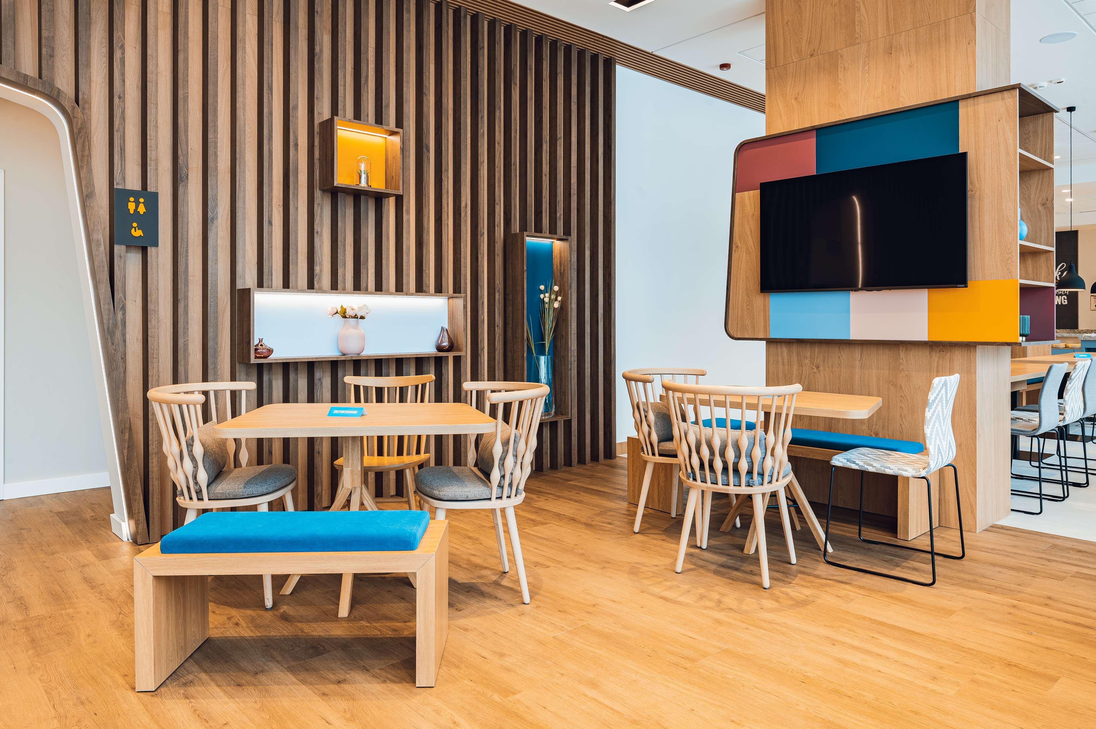 Hampton By Hilton Reduta Готель 3*