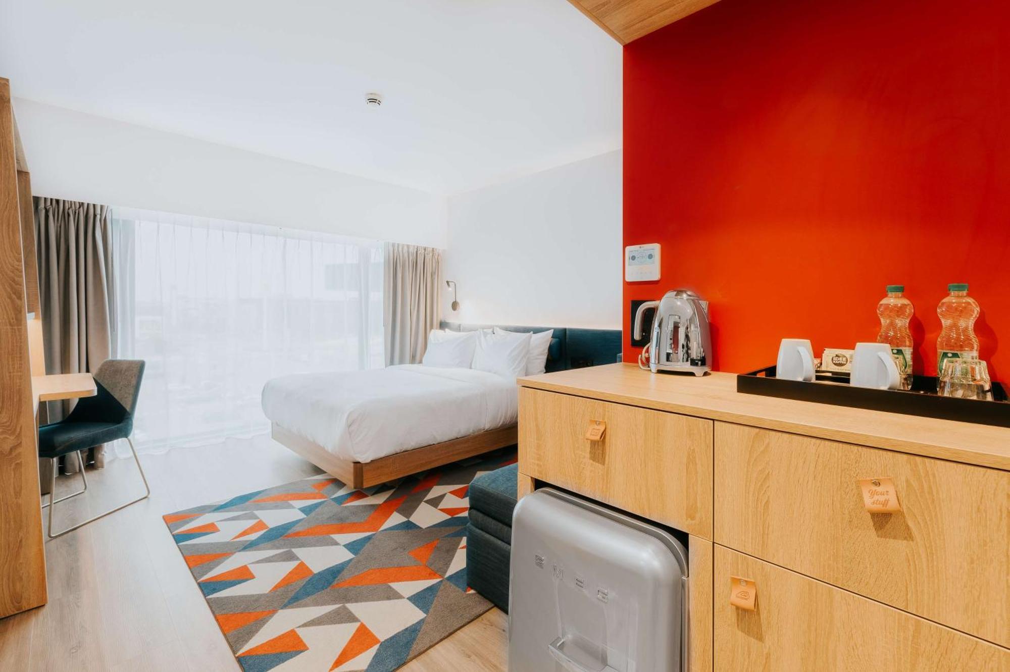 Hampton By Hilton Reduta Готель Варшава