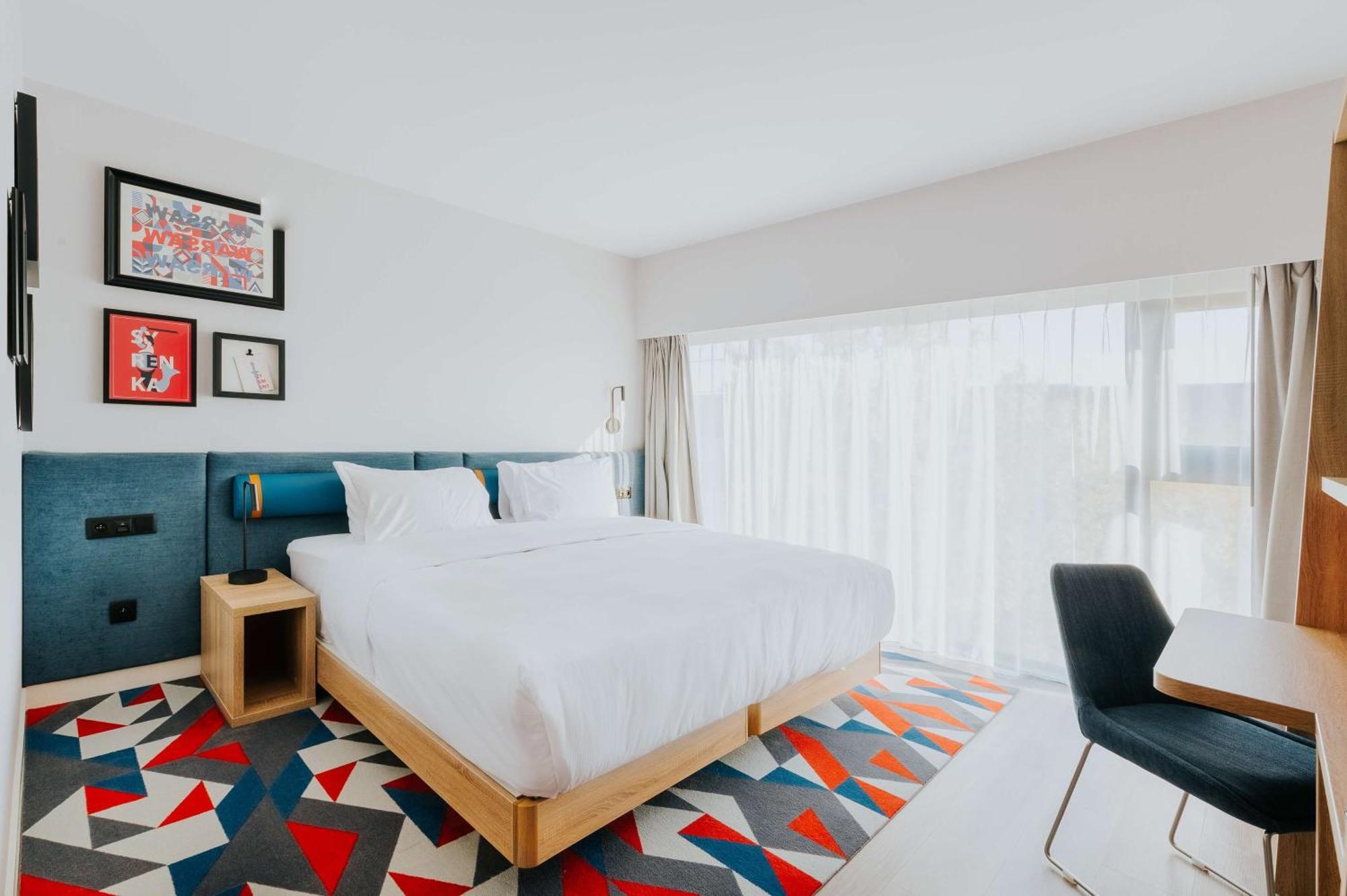 Hampton By Hilton Reduta Готель 3*