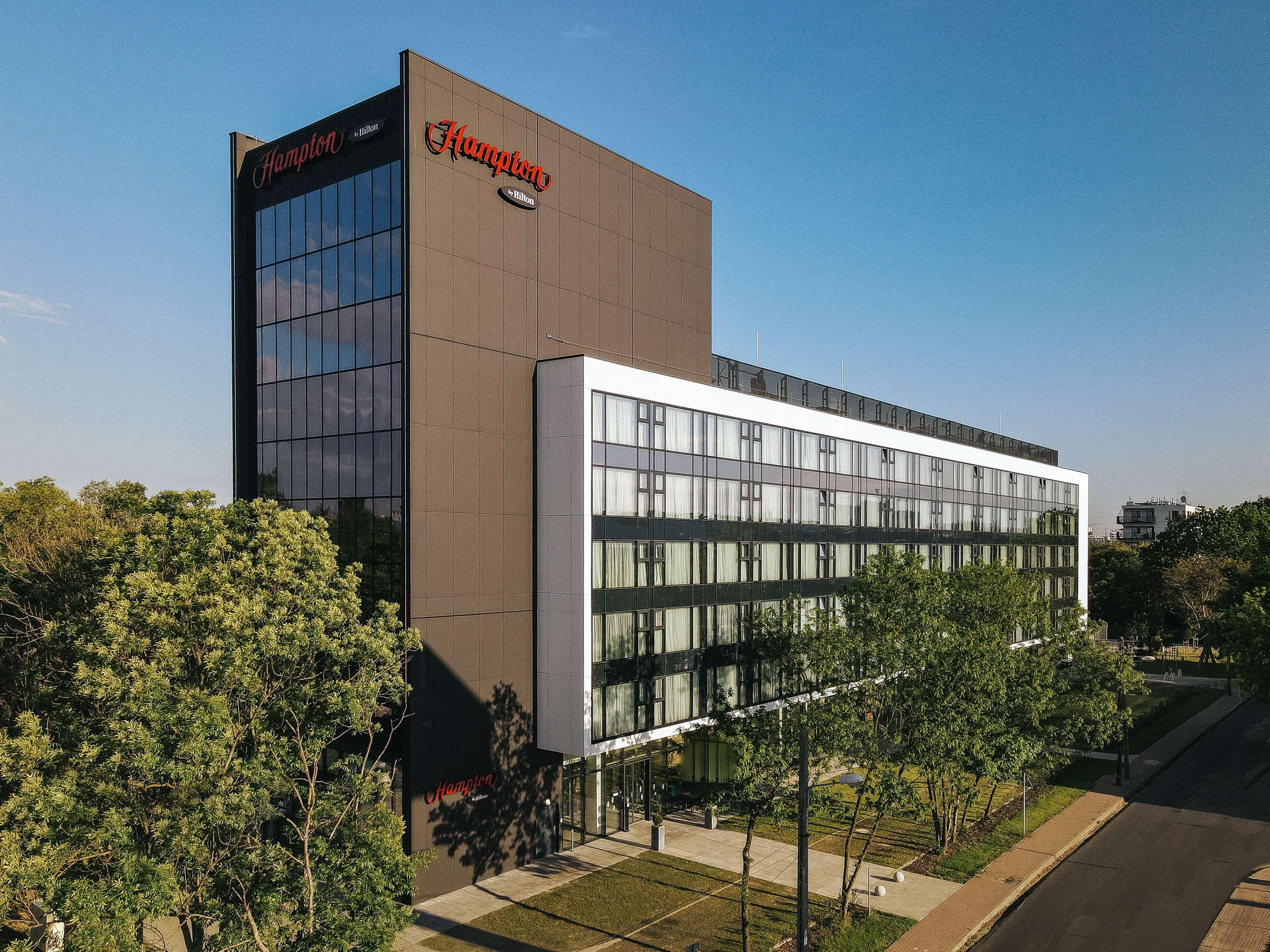 Hampton By Hilton Reduta