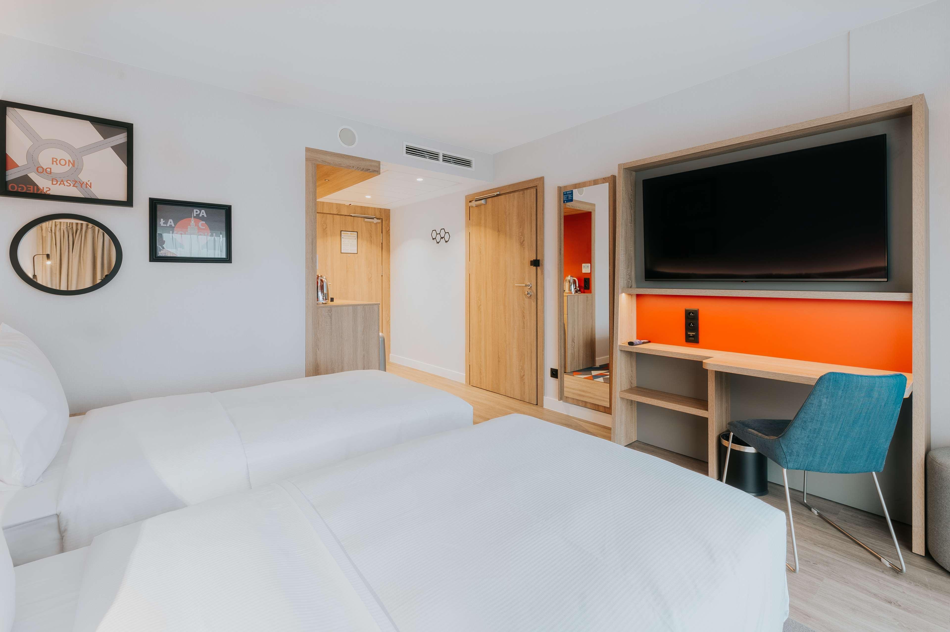Готель Hampton By Hilton Reduta Варшава