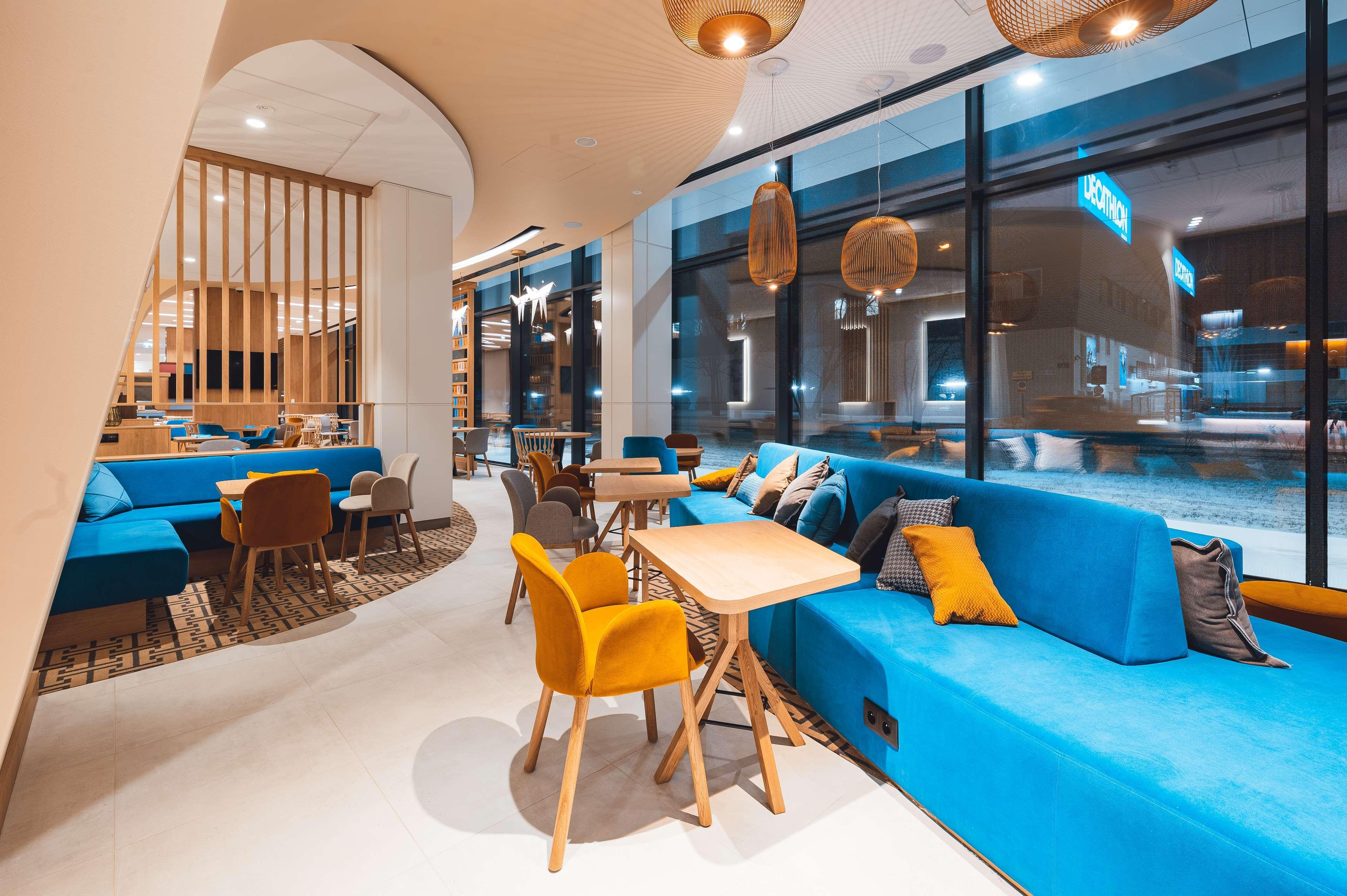 Готель Hampton By Hilton Reduta Варшава