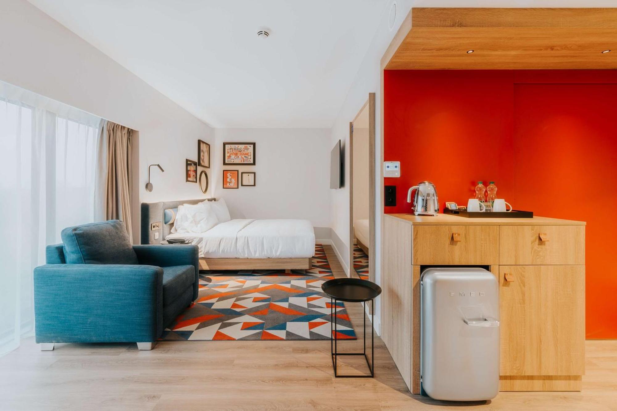Hampton By Hilton Reduta Готель Варшава